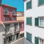 아파트 Tanoeiros *