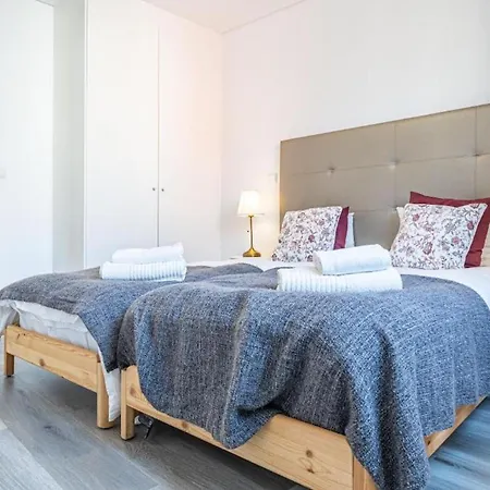 Apartament Tanoeiros *